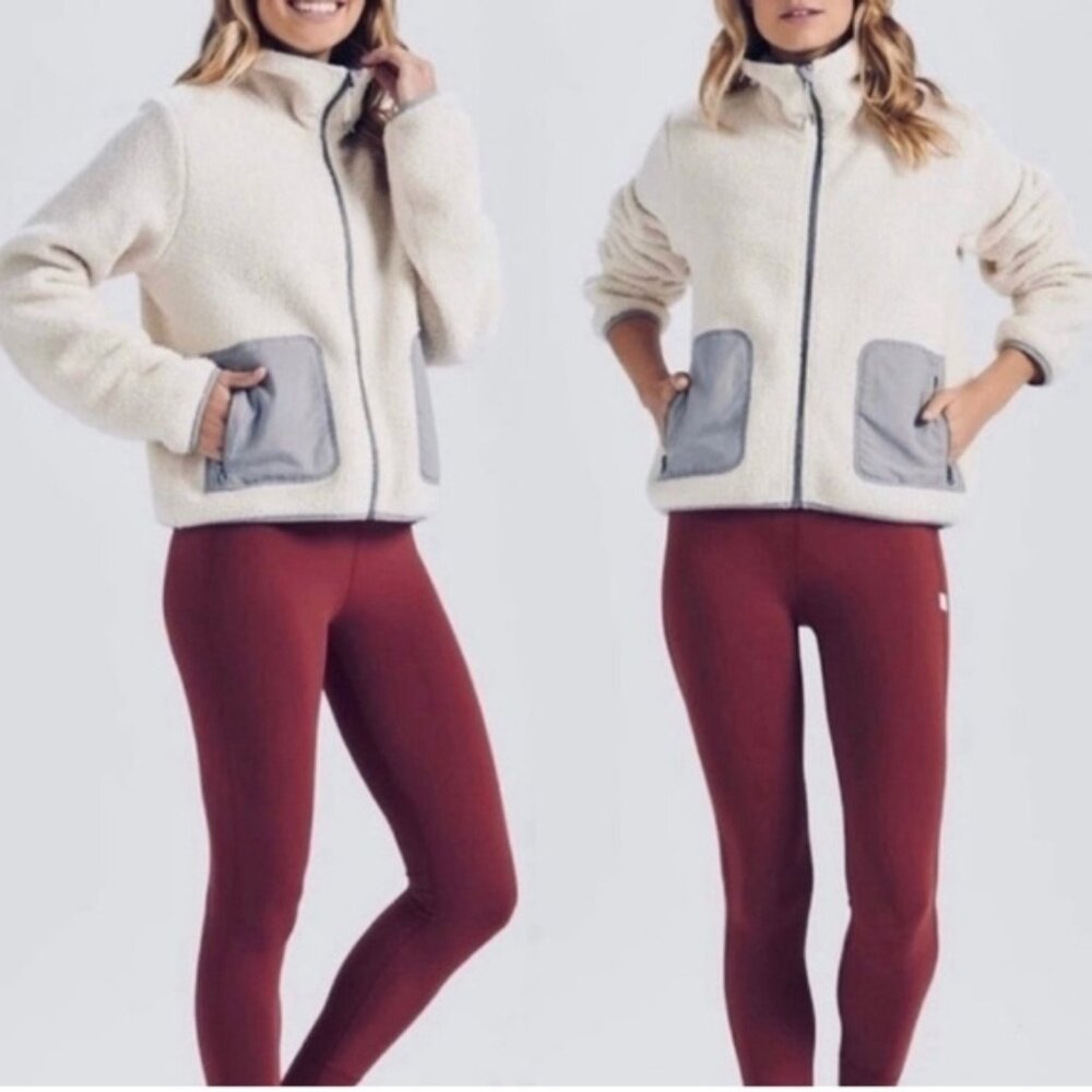 Vuori Alpine Sherpa  Full Zip Cream and Gray Fleece Jacket Size x-small